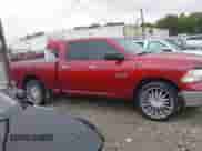 2015 Ram 1500 SLT z VIN 1C6RR6GG8FS674677, wystawiony jako IAAI lot #43548789 z przebiegiem 206 330 mil mil oraz . Historia ofert i sprzedaży dostępna na DreamBid. Obrazek 13.