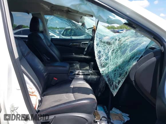 2019 Nissan Pathfinder SV с VIN 5N1DR2MN6KC649761, выставлен на аукционе IAAI как лот 42212915 с пробегом 85 909 миль миль и . История ставок и продаж доступна на DreamBid. Изображение 5.