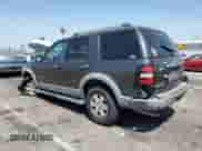 2006 Ford Explorer XLT z VIN 1FMEU73886UB40833, wystawiony jako Copart lot #67680445 z przebiegiem 246 015 mil mil oraz Szkoda całkowita • Salvage title. Historia ofert i sprzedaży dostępna na DreamBid. Obrazek 2.