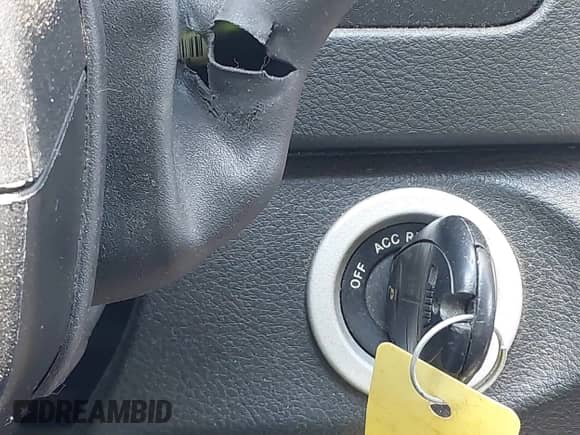 2014 Ram 1500 Express z VIN 1C6RR7FT8ES264366, wystawiony jako IAAI lot #42628578 z przebiegiem 174 810 mil mil oraz . Historia ofert i sprzedaży dostępna na DreamBid. Obrazek 11.