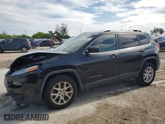 2016 Jeep Cherokee Latitude с VIN 1C4PJMCB1GW187708, выставлен на аукционе Copart как лот 62515865 с пробегом 98 176 миль миль и На запчасти • Non repairable. История ставок и продаж доступна на DreamBid. Изображение 1.
