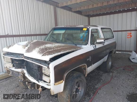 1983 Chevrolet Blazer K10 Utility HT with VIN 1G8EK18H7DF158946, listed as a IAAI auction lot 41822900 with 44,256 mi miles and . Bid and sale history available at DreamBid. Image 14.
