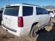 2019 Chevrolet Tahoe LS z VIN 1GNSCAKC3KR238217, wystawiony jako IAAI lot #41382400 z przebiegiem 141 616 mil mil oraz . Historia ofert i sprzedaży dostępna na DreamBid. Obrazek 4.