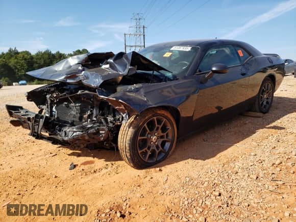 2018 Dodge Challenger GT with VIN 2C3CDZGG5JH255690, listed as a Copart auction lot 81087935 with 32,785 mi miles and Salvage title. Bid and sale history available at DreamBid. Image 1.