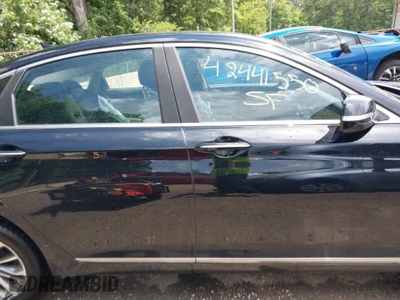 2016 Hyundai Genesis 3.8L с VIN KMHGN4JE4GU111148, выставлен на аукционе IAAI как лот 42441550 с пробегом 109 664 миль миль и . История ставок и продаж доступна на DreamBid. Изображение 13.