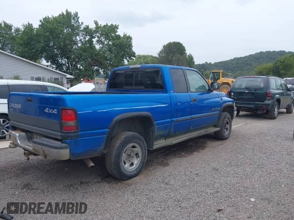 2001 Dodge 1500 with VIN 3B7HF13Y21M250539, listed as a IAAI auction lot 43094907 with 128,755 mi miles and . Bid and sale history available at DreamBid. Image 4.