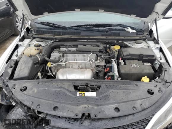 2016 Chrysler 200 LX z VIN 1C3CCCFB7GN120992, wystawiony jako Copart lot #66350864 z przebiegiem 103 500 mil mil oraz Szkoda całkowita • Salvage title. Historia ofert i sprzedaży dostępna na DreamBid. Obrazek 12.