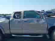 2002 Toyota Tundra Limited z VIN 5TBRT38152S228887, wystawiony jako IAAI lot #43129902 z przebiegiem Nie podano mil oraz . Historia ofert i sprzedaży dostępna na DreamBid. Obrazek 12.