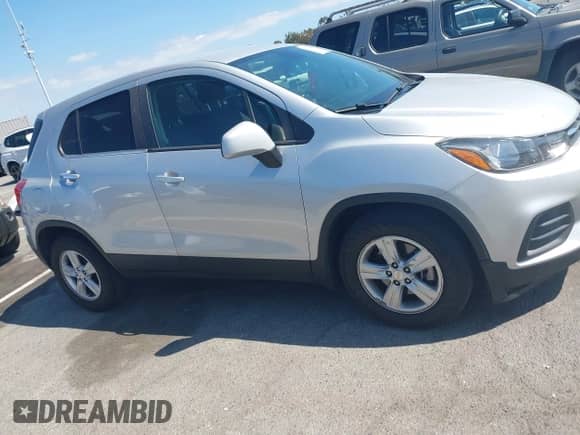 2022 Chevrolet Trax LS с VIN KL7CJKSM5NB552334, выставлен на аукционе IAAI как лот 42794363 с пробегом 57 394 миль миль и . История ставок и продаж доступна на DreamBid. Изображение 13.
