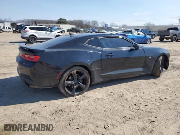 2017 Chevrolet Camaro 2LT z VIN 1G1FD1RX4H0191950, wystawiony jako Copart lot #46612155 z przebiegiem 118 599 mil mil oraz Szkoda całkowita • Salvage title. Historia ofert i sprzedaży dostępna na DreamBid. Obrazek 3.