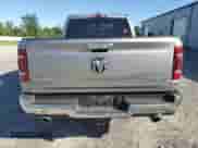 2019 Ram 1500 Laramie z VIN 1C6SRFDT5KN831304, wystawiony jako Copart lot #65744875 z przebiegiem 88 600 mil mil oraz Szkoda całkowita • Salvage title. Historia ofert i sprzedaży dostępna na DreamBid. Obrazek 6.