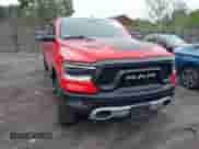2022 Ram 1500 Rebel z VIN 1C6SRFLT1NN183823, wystawiony jako IAAI lot #42639735 z przebiegiem 36 048 mil mil oraz . Historia ofert i sprzedaży dostępna na DreamBid. Obrazek 12.