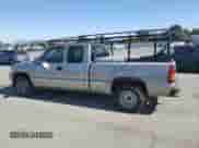 2000 GMC Sierra 1500 SLE с VIN 1GTEK19T5YE409936, выставлен на аукционе Copart как лот 59041535 с пробегом 210 541 миль миль и Списание • Salvage title. История ставок и продаж доступна на DreamBid. Изображение 2.
