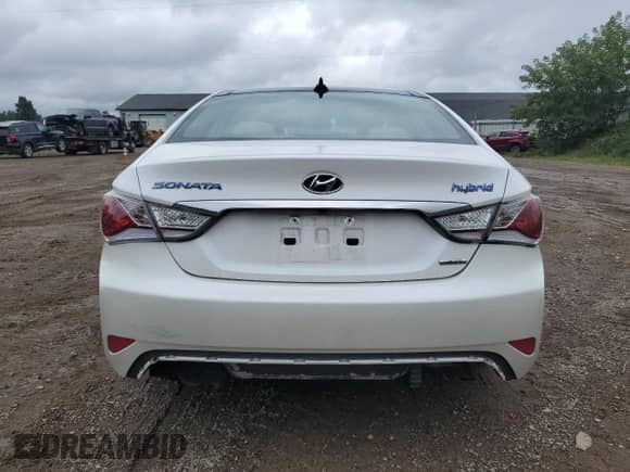 2015 Hyundai Sonata z VIN KMHEC4A4XFA127021, wystawiony jako Copart lot #69447825 z przebiegiem 91 997 mil mil oraz Czysty tytuł • Clean title. Historia ofert i sprzedaży dostępna na DreamBid. Obrazek 6.