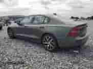 2020 Volvo S60 Momentum с VIN 7JRA22TK7LG032464, выставлен на аукционе Copart как лот 70340015 с пробегом 57 384 миль миль и Списание • Salvage title. История ставок и продаж доступна на DreamBid. Изображение 2.