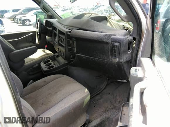 2017 Chevrolet Express Cargo с VIN 1GCZGHFGXH1129438, выставлен на аукционе IAAI как лот 33041331 с пробегом Не указан миль и . История ставок и продаж доступна на DreamBid. Изображение 5.