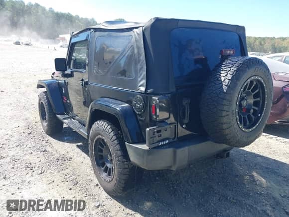 2008 Jeep Wrangler Sahara с VIN 1J4FA54188L651629, выставлен на аукционе IAAI как лот 43464099 с пробегом 222 436 миль миль и . История ставок и продаж доступна на DreamBid. Изображение 3.