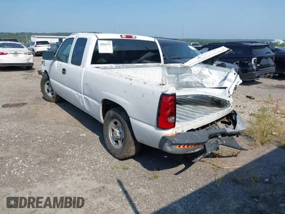 2003 Chevrolet Silverado 1500 Work Truck with VIN 2GCEC19XX31389581, listed as a IAAI auction lot 42844751 with 310,354 mi miles and . Bid and sale history available at DreamBid. Image 3.
