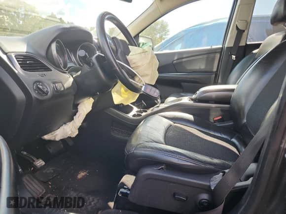 2020 Dodge Journey Crossroad z VIN 3C4PDCGB6LT270062, wystawiony jako Copart lot #81382645 z przebiegiem 75 414 mil mil oraz Szkoda całkowita • Salvage title. Historia ofert i sprzedaży dostępna na DreamBid. Obrazek 7.