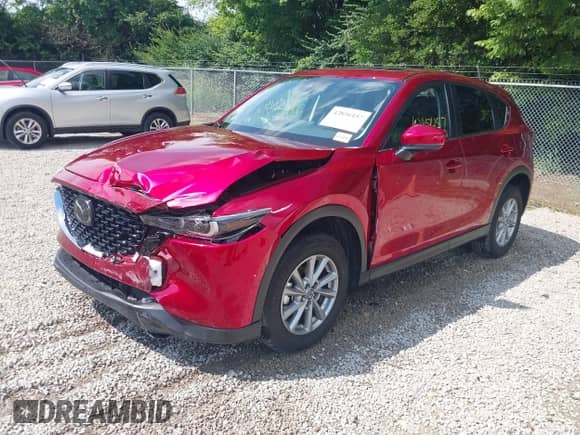2023 Mazda CX-5 S Carbon Edition z VIN JM3KFBCM4P0239778, wystawiony jako IAAI lot #42856157 z przebiegiem 17 778 mil mil oraz . Historia ofert i sprzedaży dostępna na DreamBid. Obrazek 2.
