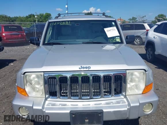 2006 Jeep Commander Limited с VIN 1J8HG58N86C189699, выставлен на аукционе IAAI как лот 42857531 с пробегом 102 345 миль миль и . История ставок и продаж доступна на DreamBid. Изображение 6.