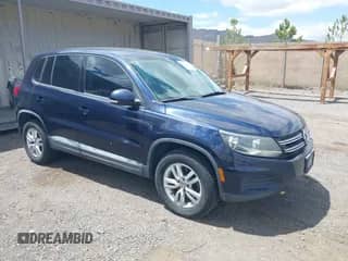 2013 Volkswagen Tiguan SE with VIN WVGAV3AX1DW560501, listed as a IAAI auction lot 42287579 with 180,367 mi miles and . Bid and sale history available at DreamBid. Image 1.