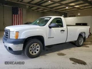 2010 GMC Sierra 1500 Work Truck с VIN 1GTPCTEX9AZ298378, выставлен на аукционе Copart как лот 82700335 с пробегом 53 322 миль миль и Чистый • Clean title. История ставок и продаж доступна на DreamBid. Изображение 1.