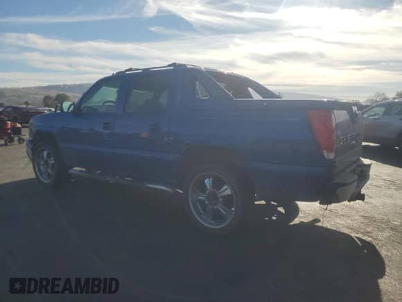 2006 Chevrolet Avalanche Z66 with VIN 3GNEC12Z66G116507, listed as a Copart auction lot 70022605 with 131,173 mi miles and Salvage title. Bid and sale history available at DreamBid. Image 2.