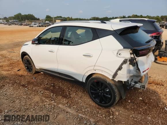 2023 Chevrolet Bolt EUV Premier с VIN 1G1FZ6S0XP4128144, выставлен на аукционе Copart как лот 70310235 с пробегом 15 716 миль миль и Списание • Salvage title. История ставок и продаж доступна на DreamBid. Изображение 2.