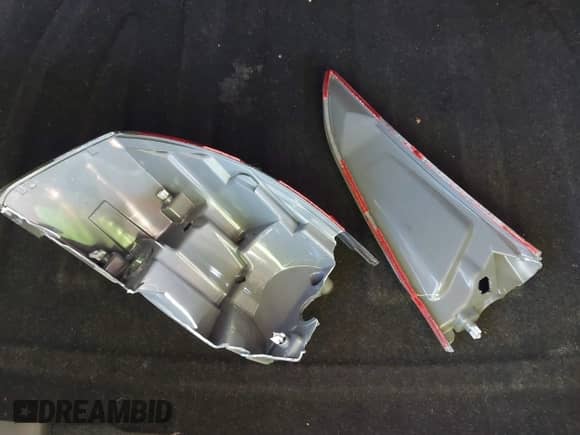 2013 Hyundai Elantra GLS с VIN KMHDH4AE0DU662277, выставлен на аукционе IAAI как лот 43403551 с пробегом 197 189 миль миль и . История ставок и продаж доступна на DreamBid. Изображение 12.