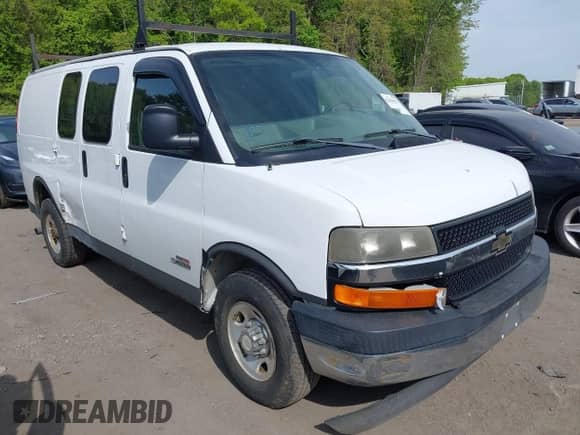 2006 Chevrolet City Express Cargo with VIN 1GCHG352X61171450, listed as a IAAI auction lot 42258573 with 171,657 mi miles and . Bid and sale history available at DreamBid. Image 1.