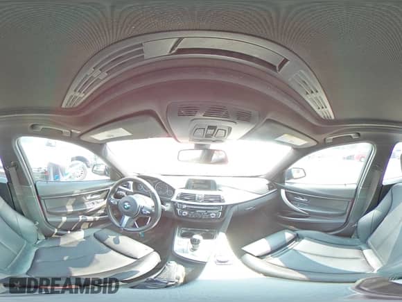 2016 BMW 3 Series 320i xDrive с VIN WBA8A3C57GK690009, выставлен на аукционе Copart как лот 71283375 с пробегом 117 504 миль миль и Списание • Salvage title. История ставок и продаж доступна на DreamBid. Изображение 14.