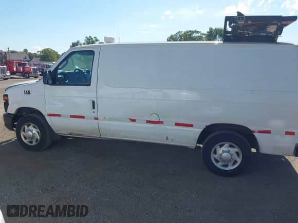 2013 Ford Econoline Cargo Commercial с VIN 1FTNE1EL5DDA47703, выставлен на аукционе IAAI как лот 43391862 с пробегом 208 969 миль миль и . История ставок и продаж доступна на DreamBid. Изображение 13.
