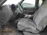 2002 Chevrolet Blazer LS с VIN 1GNCS18W12K141650, выставлен на аукционе Copart как лот 46868485 с пробегом 208 176 миль миль и Списание • Salvage title. История ставок и продаж доступна на DreamBid. Изображение 7.