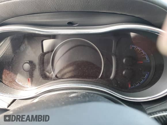 2020 Jeep Grand Cherokee SRT z VIN 1C4RJFDJ8LC352529, wystawiony jako Copart lot #55259595 z przebiegiem Nie podano mil oraz Szkoda całkowita • Salvage title. Historia ofert i sprzedaży dostępna na DreamBid. Obrazek 9.