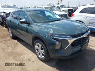 2025 Chevrolet Trax LS с VIN KL77LFEP1SC158411, выставлен на аукционе IAAI как лот 43078185 с пробегом 4 253 миль миль и . История ставок и продаж доступна на DreamBid. Изображение 1.