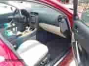 2009 Lexus IS 250 z VIN JTHCK262292030290, wystawiony jako IAAI lot #42990498 z przebiegiem 215 071 mil mil oraz . Historia ofert i sprzedaży dostępna na DreamBid. Obrazek 5.