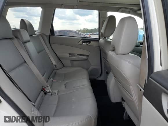 2011 Subaru Forester X Limited z VIN JF2SHAEC6BH762149, wystawiony jako Copart lot #71106415 z przebiegiem 149 173 mil mil oraz Czysty tytuł • Clean title. Historia ofert i sprzedaży dostępna na DreamBid. Obrazek 11.