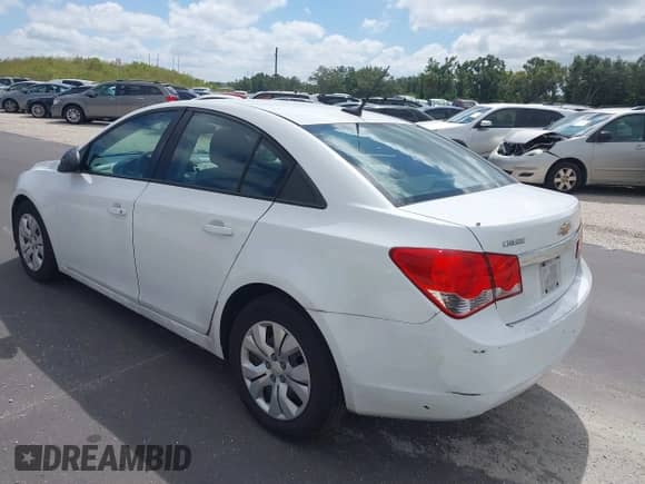 2014 Chevrolet Cruze LS with VIN 1G1PA5SH3E7220655, listed as a IAAI auction lot 43253112 with 246,866 mi miles and . Bid and sale history available at DreamBid. Image 3.