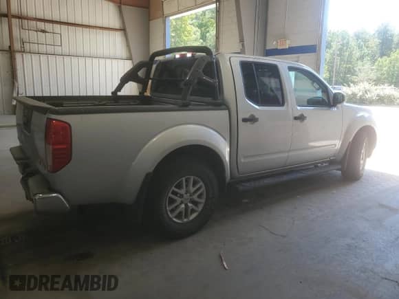 2016 Nissan Frontier SV z VIN 1N6AD0EV7GN786337, wystawiony jako Copart lot #69972325 z przebiegiem 114 582 mil mil oraz Szkoda całkowita • Salvage title. Historia ofert i sprzedaży dostępna na DreamBid. Obrazek 3.