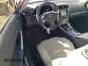 2015 Lexus IS 250 C с VIN JTHFF2C2XF2532286, выставлен на аукционе Copart как лот 46257695 с пробегом 52 728 миль миль и Списание • Salvage title. История ставок и продаж доступна на DreamBid. Изображение 8.