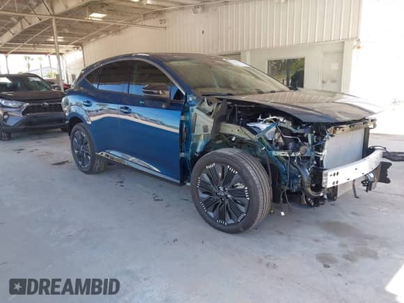 2025 Nissan Murano Platinum with VIN 5N1AZ3DT2SC112599, listed as a IAAI auction lot 42931843 with 3,340 mi miles and . Bid and sale history available at DreamBid. Image 1.