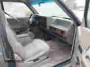 1994 Dodge Dakota z VIN 1B7GL23X8RS630456, wystawiony jako IAAI lot #42477536 z przebiegiem 280 421 mil mil oraz . Historia ofert i sprzedaży dostępna na DreamBid. Obrazek 5.