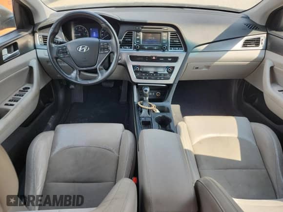 2015 Hyundai Sonata Sport z VIN 5NPE34AF2FH078265, wystawiony jako Copart lot #81305185 z przebiegiem 185 051 mil mil oraz Szkoda całkowita • Salvage title. Historia ofert i sprzedaży dostępna na DreamBid. Obrazek 8.