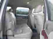 2009 Chevrolet Suburban 2LT z VIN 1GNFC26029R231745, wystawiony jako IAAI lot #43550358 z przebiegiem 388 966 mil mil oraz . Historia ofert i sprzedaży dostępna na DreamBid. Obrazek 8.