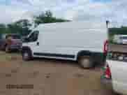 2021 Ram ProMaster Cargo with VIN 3C6LRVDG8ME554950, listed as a IAAI auction lot 40776375 with 30,354 mi miles and . Bid and sale history available at DreamBid. Image 3.