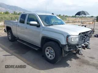 2018 GMC Sierra 1500 SLE с VIN 1GTV2MEC9JZ139339, выставлен на аукционе IAAI как лот 43045293 с пробегом 81 937 миль миль и . История ставок и продаж доступна на DreamBid. Изображение 1.
