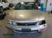 1996 Honda Accord EX z VIN 1HGCE6672TA002712, wystawiony jako Copart lot #88816205 z przebiegiem 205 790 mil mil oraz Szkoda całkowita • Salvage title. Historia ofert i sprzedaży dostępna na DreamBid. Obrazek 5.