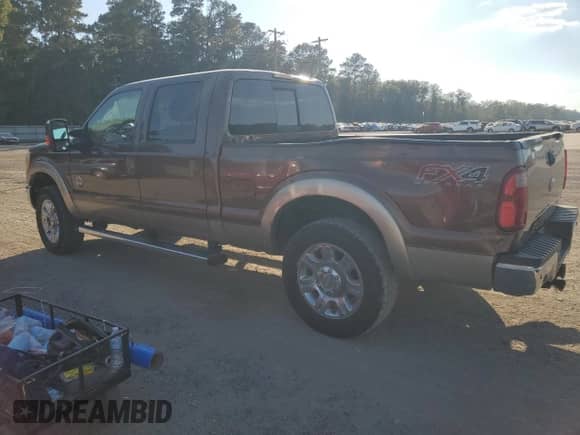 2012 Ford F-250 XL z VIN 1FT7W2BT9CEC44236, wystawiony jako Copart lot #87268205 z przebiegiem 238 211 mil mil oraz Czysty tytuł • Clean title. Historia ofert i sprzedaży dostępna na DreamBid. Obrazek 2.