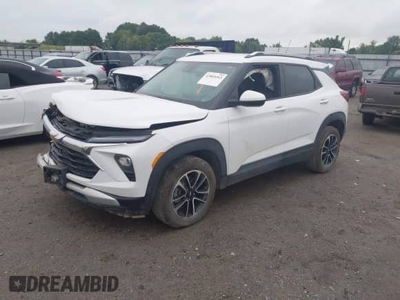 2024 Chevrolet TrailBlazer LT with VIN KL79MPSL0RB085450, listed as a IAAI auction lot 43069263 with 25,901 mi miles and . Bid and sale history available at DreamBid. Image 2.